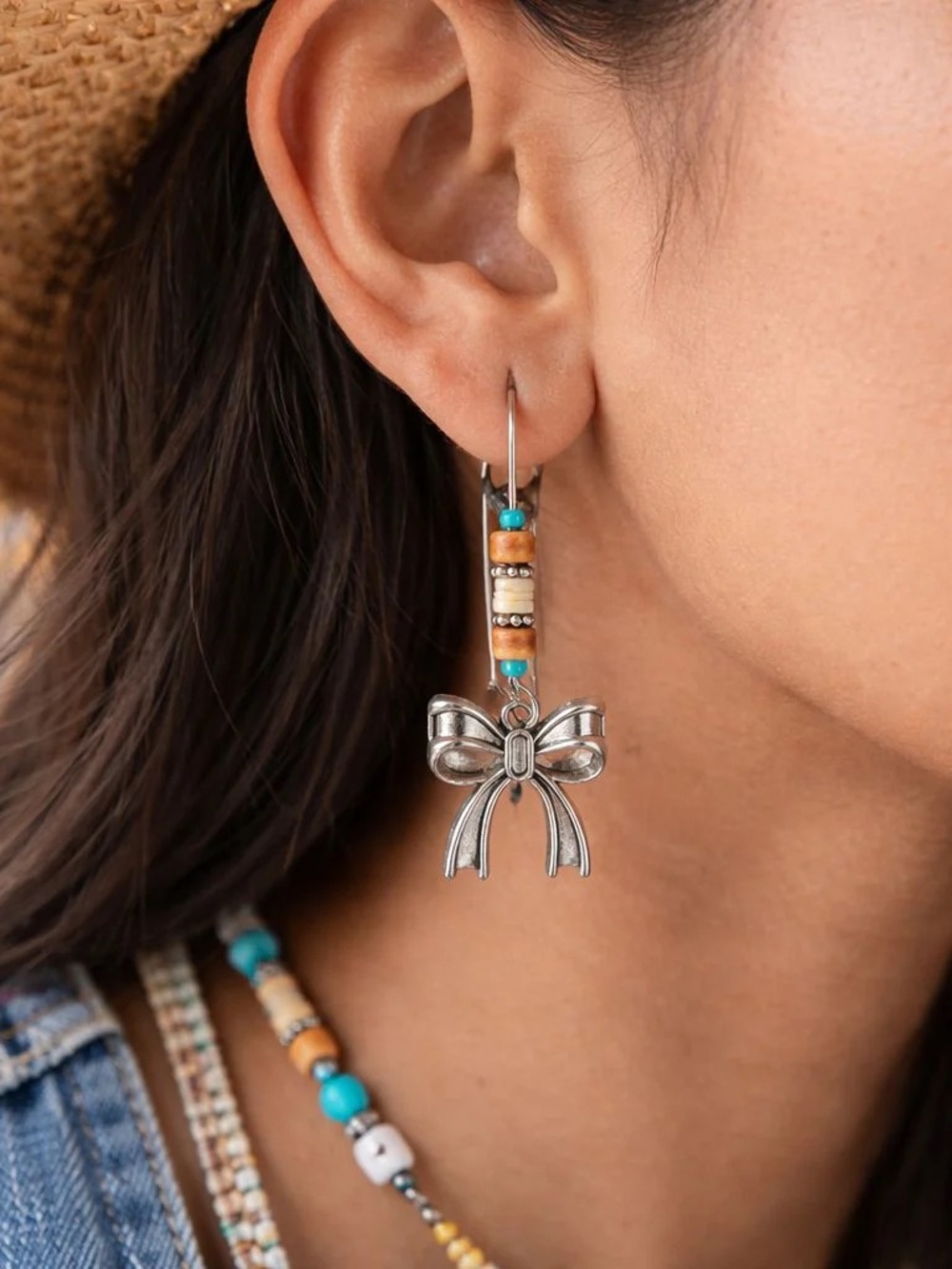 5/$15 🩷 MUST BUNDLE Silver Bow Drop Earrings with Bead Accents